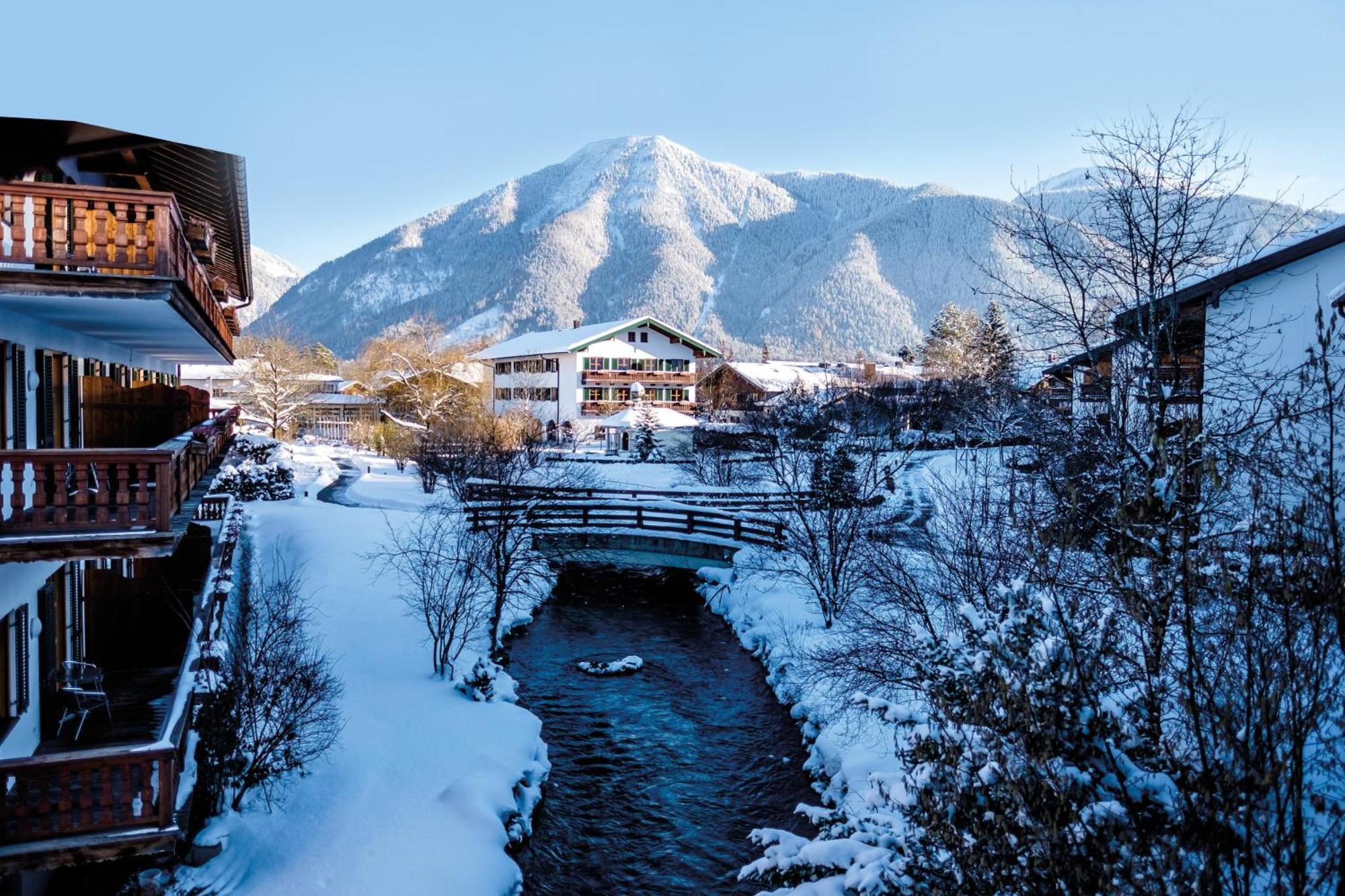 Spa & Resort Bachmair Weissach, Luxury Family Resort Rotta Buitenkant foto